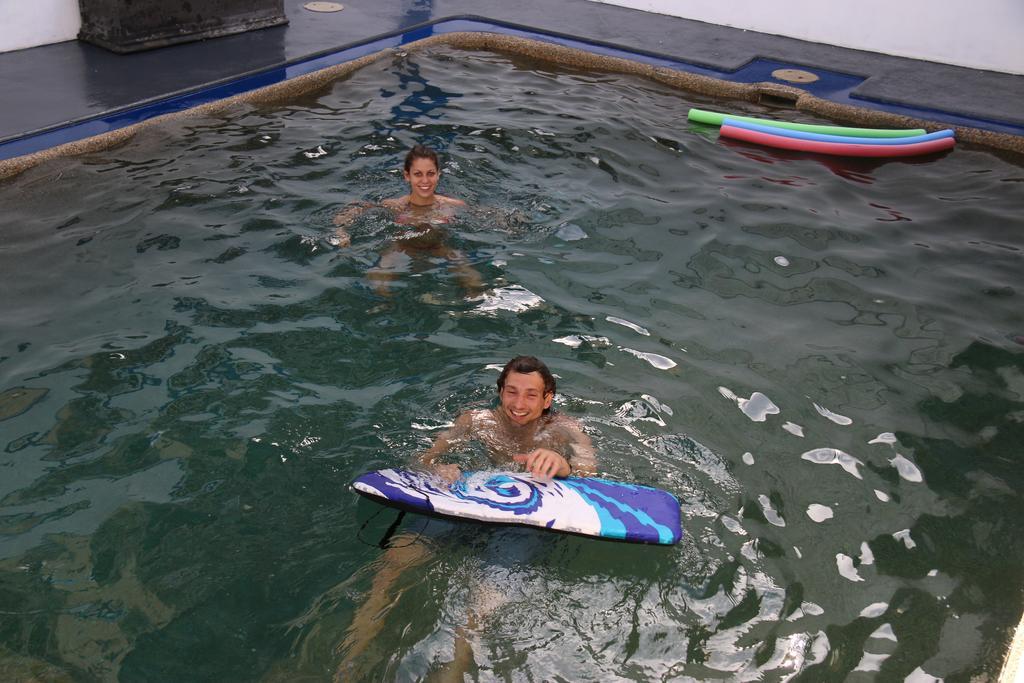 Auberge de jeunesse Cairns Waterfront Backpackers Extérieur photo